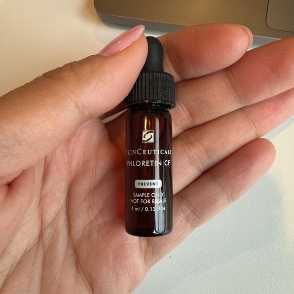 Set of 4 Skinceuticals Phloretin CF 4ml Samples - Picture 2 of 3